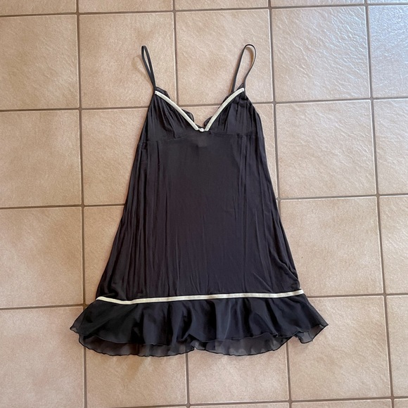 Victoria's Secret Other - Victoria’s Secret chemise